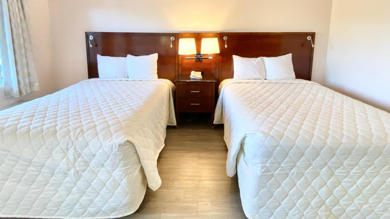 Royal Hotel